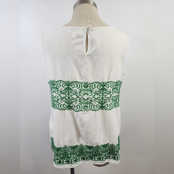 Max Studio Specialty Product Women's White Green Embroidered Women's Top, sz SM - Picture 3 of 12
